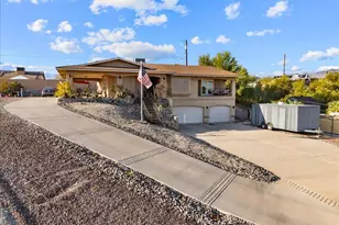 2063 Rainbow Ave N, Lake Havasu City, AZ 86404 - Photo 2