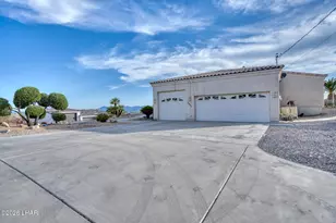 3851 Canyon Cove Dr, Lake Havasu City, AZ 86404 - Photo 4