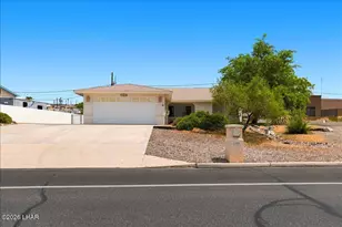 1446 McCulloch Blvd S, Lake Havasu City, AZ 86406 - Photo 2