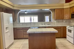 2301 Rainbow Ave N, Lake Havasu City, AZ 86403 - Photo 10