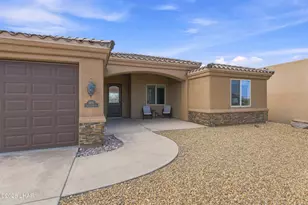 3220 Dolphin Dr, Lake Havasu City, AZ 86403 - Photo 4