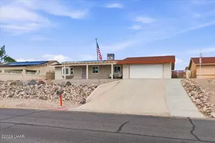 3961 Breakwater Dr, Lake Havasu City, AZ 86406 - Photo 1