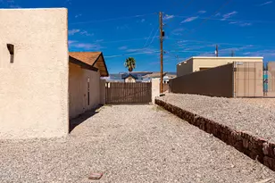 73 El Dorado Ave S, Lake Havasu City, AZ 86403 - Photo 4