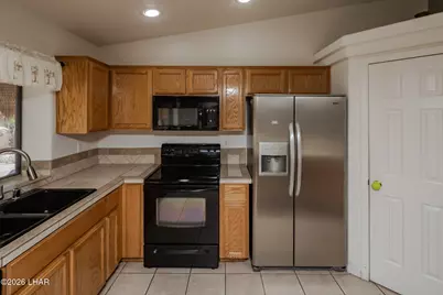 2454 Cliffwood Dr, Lake Havasu City, AZ 86403 - Photo 12