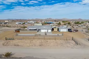 7709 N Seely Dr, Lake Havasu City, AZ 86404 - Photo 1