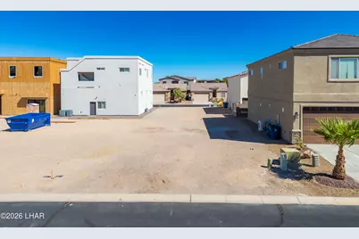 713 Malibu Ln, Lake Havasu City, AZ 86403 - Photo 2