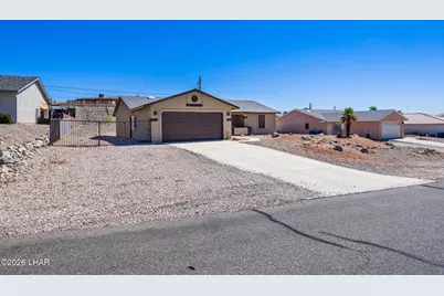 3368 Sheik Dr, Lake Havasu City, AZ 86404 - Photo 2