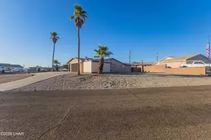 2285 Catamaran Ct, Lake Havasu City, AZ 86404 - Photo 2