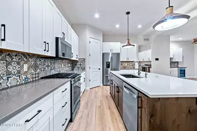 8009 Corte De Las Colinas, Lake Havasu City, AZ 86406 - Photo 10