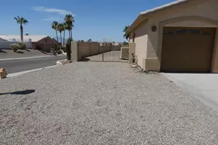 2304 Buckingham Blvd, Lake Havasu City, AZ 86404 - Photo 2