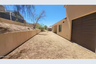 1053 Montrose Dr, Lake Havasu City, AZ 86406 - Photo 6