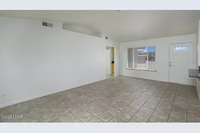 3261 Broken Arrow Dr, Lake Havasu City, AZ 86406 - Photo 12