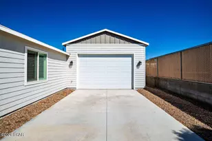 1990 Big Bass Cove, Lake Havasu City, AZ 86404 - Photo 8