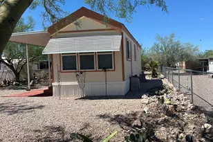 576 S Connor Ln, Quartzsite, AZ 85346 - Photo 4