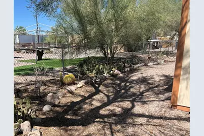 576 S Connor Ln, Quartzsite, AZ 85346 - Photo 14