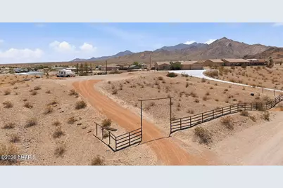 7622 N Seely Dr, Lake Havasu City, AZ 86404 - Photo 4