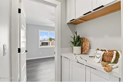 180 Wayfarer Ln, Lake Havasu City, AZ 86403 - Photo 12