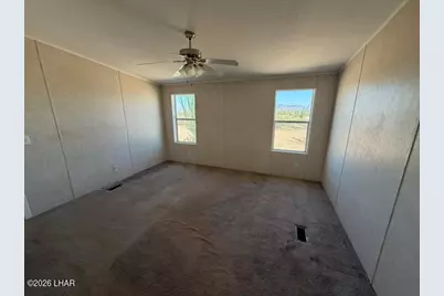 2656 W Desierto Rd, Yucca, AZ 86438 - Photo 8