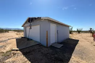 2656 W Desierto Rd, Yucca, AZ 86438 - Photo 16