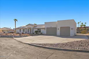 1910 Palmer Dr, Lake Havasu City, AZ 86406 - Photo 2