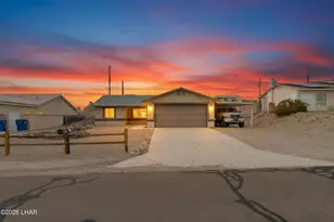 2405 Hillview Dr, Lake Havasu City, AZ 86403 - Photo 1