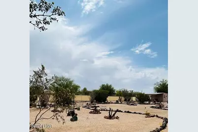 25295 Ochoco Way, Bouse, AZ 85325 - Photo 24