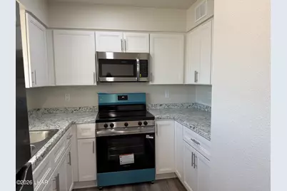 2795 McCulloch Blvd N #5, Lake Havasu City, AZ 86403 - Photo 1