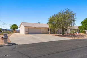 1701 Mohican Dr, Lake Havasu City, AZ 86406 - Photo 2