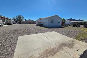 675 W Falcon Dr, Quartzsite, AZ 85346 - Photo 2