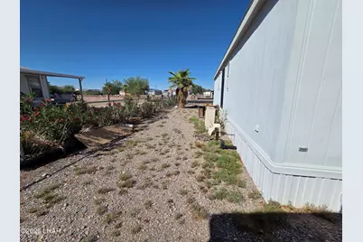 675 W Falcon Dr, Quartzsite, AZ 85346 - Photo 24