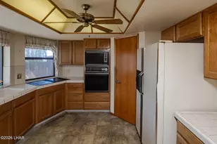 2586 Inverness Dr, Lake Havasu City, AZ 86404 - Photo 12