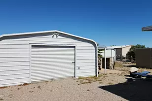 690 W Hagley, Quartzsite, AZ 85346 - Photo 12