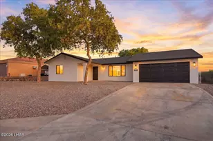 3380 Thunderhead Dr, Lake Havasu City, AZ 86406 - Photo 2