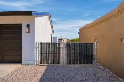 3380 Thunderhead Dr, Lake Havasu City, AZ 86406 - Photo 4
