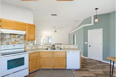 3326 Thundercloud Dr, Lake Havasu City, AZ 86406 - Photo 10