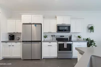 2718 Tradewind Dr, Lake Havasu City, AZ 86403 - Photo 18
