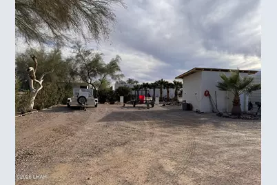 587 W Pyramid St, Quartzsite, AZ 85346 - Photo 20