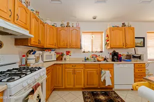 49544 Turquoise Avenue, Quartzsite, AZ 85346 - Photo 18