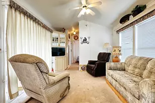200 N Moon Mountain Ave, Quartzsite, AZ 85346 - Photo 8