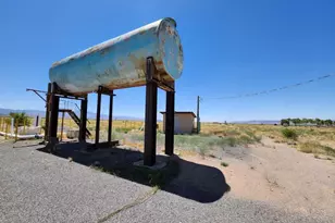 4740 W Quartzite Dr, Golden Valley, AZ 86413 - Photo 1