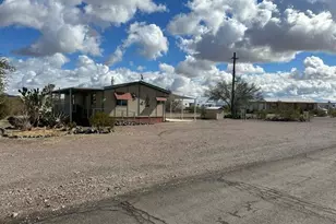 27829 Santa Fe Ave, Bouse, AZ 85325 - Photo 1