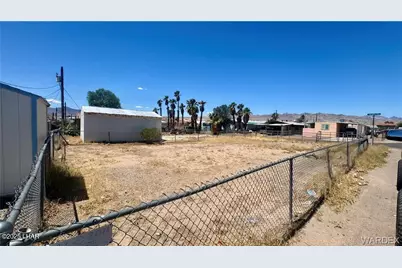 2082 Balboa Dr, Bullhead City, AZ 86442 - Photo 1