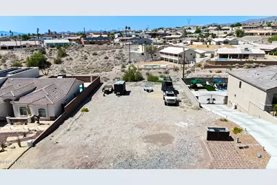 3135 Gatewood Dr, Lake Havasu City, AZ 86404 - Photo 1