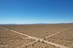 0 S Kit Carson Rd, Yucca, AZ 86438 - Photo 1