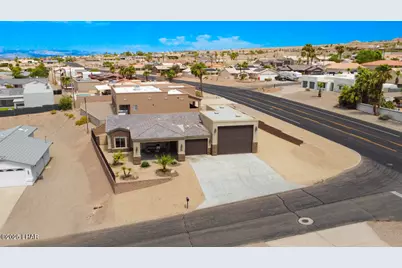 3891 Bear Dr, Lake Havasu City, AZ 86406 - Photo 1