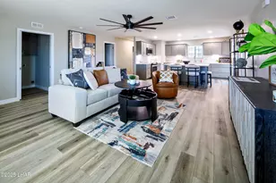 166 Resorter Ln, Lake Havasu City, AZ 86406 - Photo 1