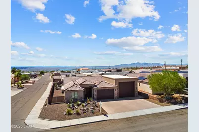 3195 Oro Grande Blvd, Lake Havasu City, AZ 86406 - Photo 1