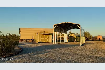 25387 Horseshoe Ln, Bouse, AZ 85325 - Photo 1