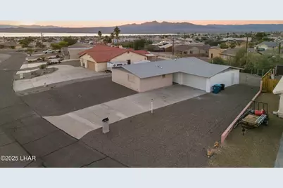2735 Poseidon Dr, Lake Havasu City, AZ 86404 - Photo 1
