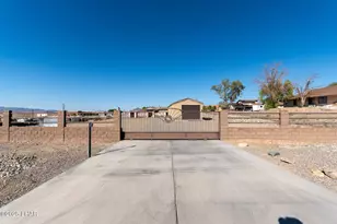 1024 Fathom Dr, Lake Havasu City, AZ 86404 - Photo 1